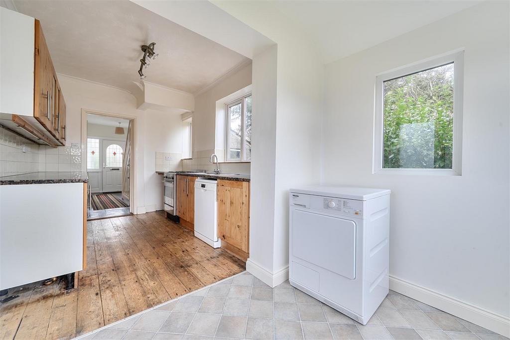 Kitchen with sun area