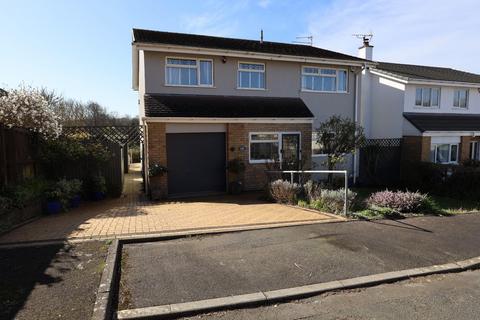 undefined, Elms Park, Miskin, Pontyclun