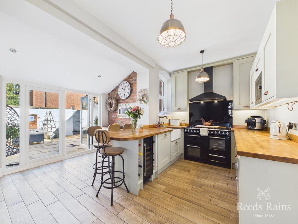 Kitchen/Breakfast