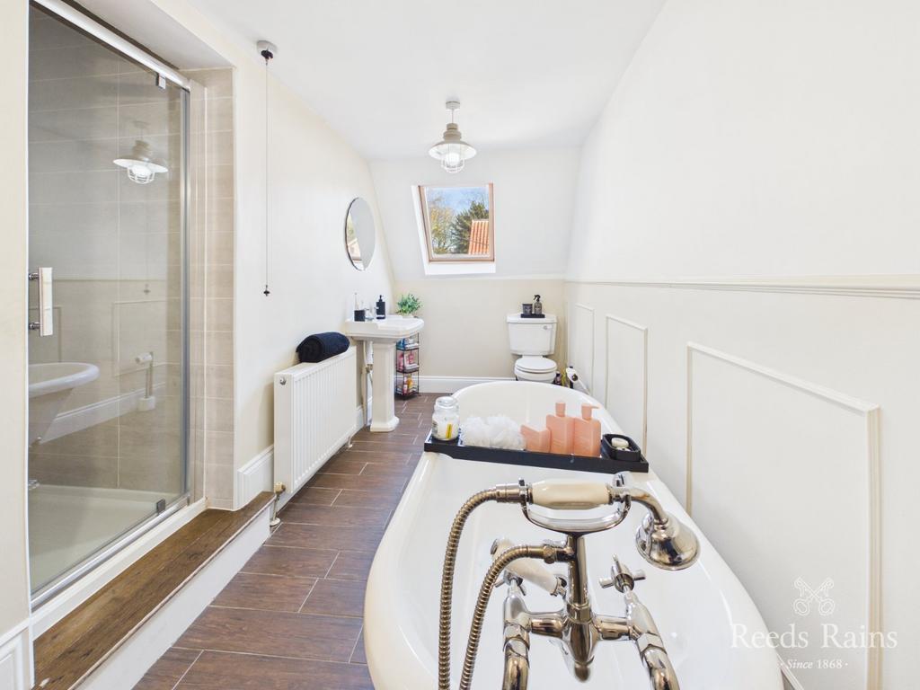 En-Suite/Family Bath