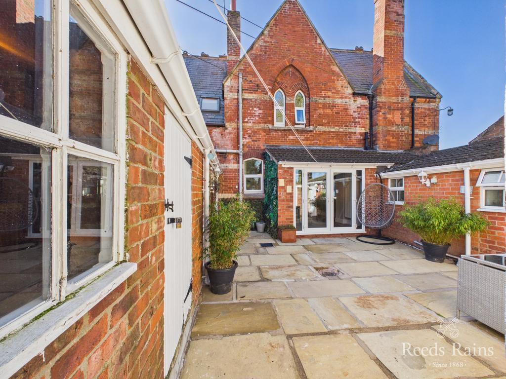 Rear Courtyard