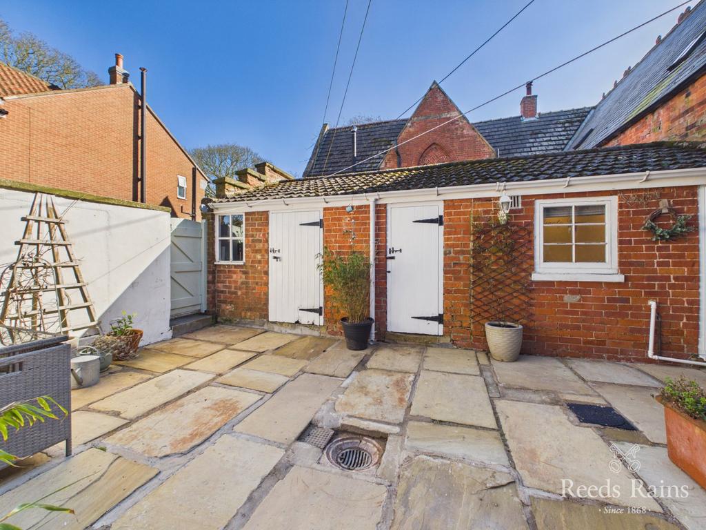 Rear Courtyard