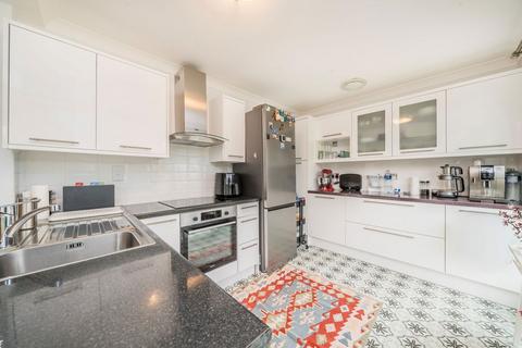 3 bedroom end of terrace house for sale, Barnfield Avenue, Kingston Upon Thames KT2