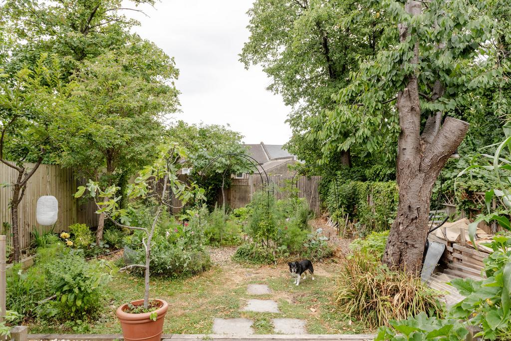 299998 20250717 connaught rd 16 hi res.jpg