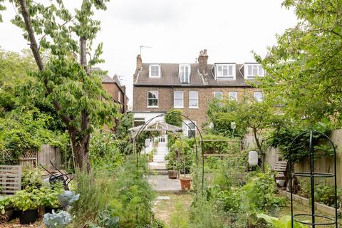 5 bedroom semi-detached house for sale, Connaught Road, London NW10
