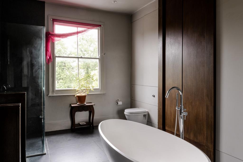 300030 20250717 connaught rd 48 hi res.jpg