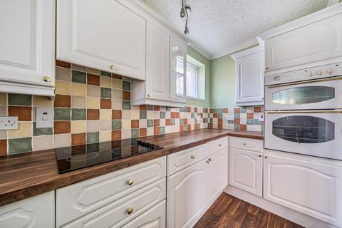 2 bedroom flat for sale, Linden Road, Saffron Court, PO21