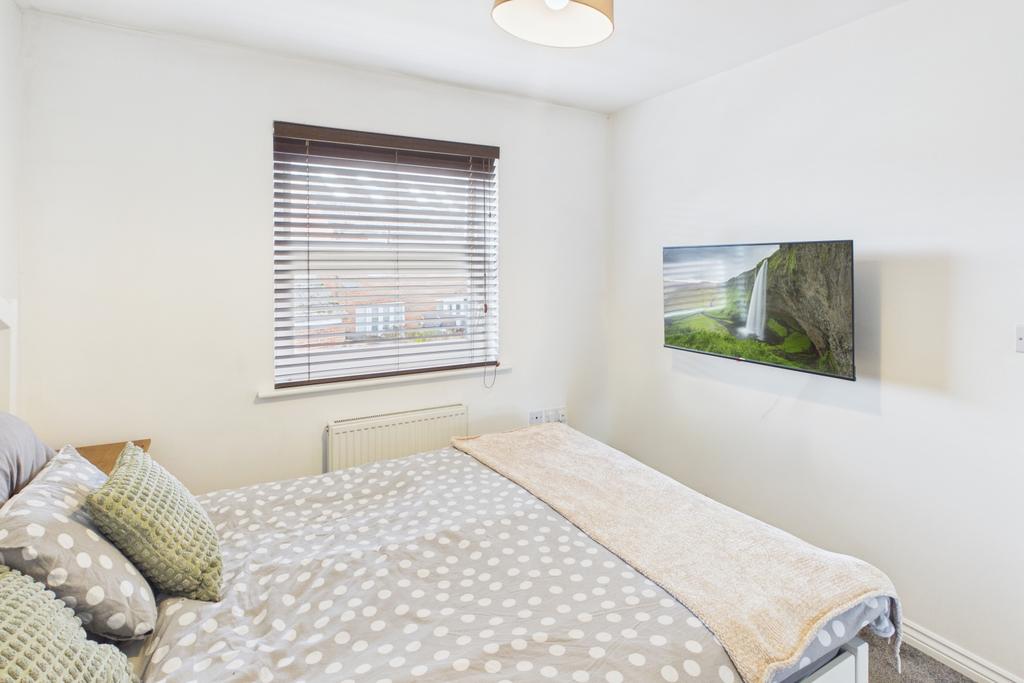 Ewe Move - Hillside Gardens - Bedroom