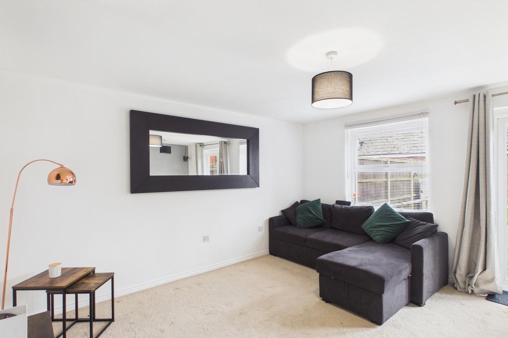 Ewe Move - Hillside Gardens - Living Room