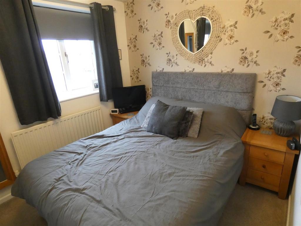 Bed 1.JPG