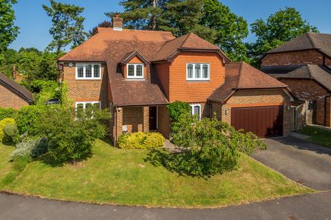 undefined, Fairlawn Park, Surrey GU21