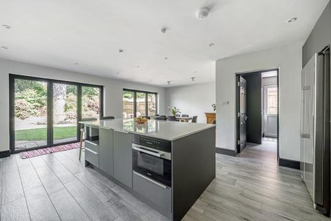 undefined, Fairlawn Park, Surrey GU21