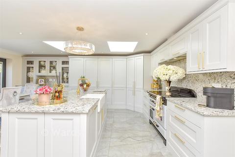 4 bedroom detached bungalow for sale, Longfield Avenue, Longfield DA3