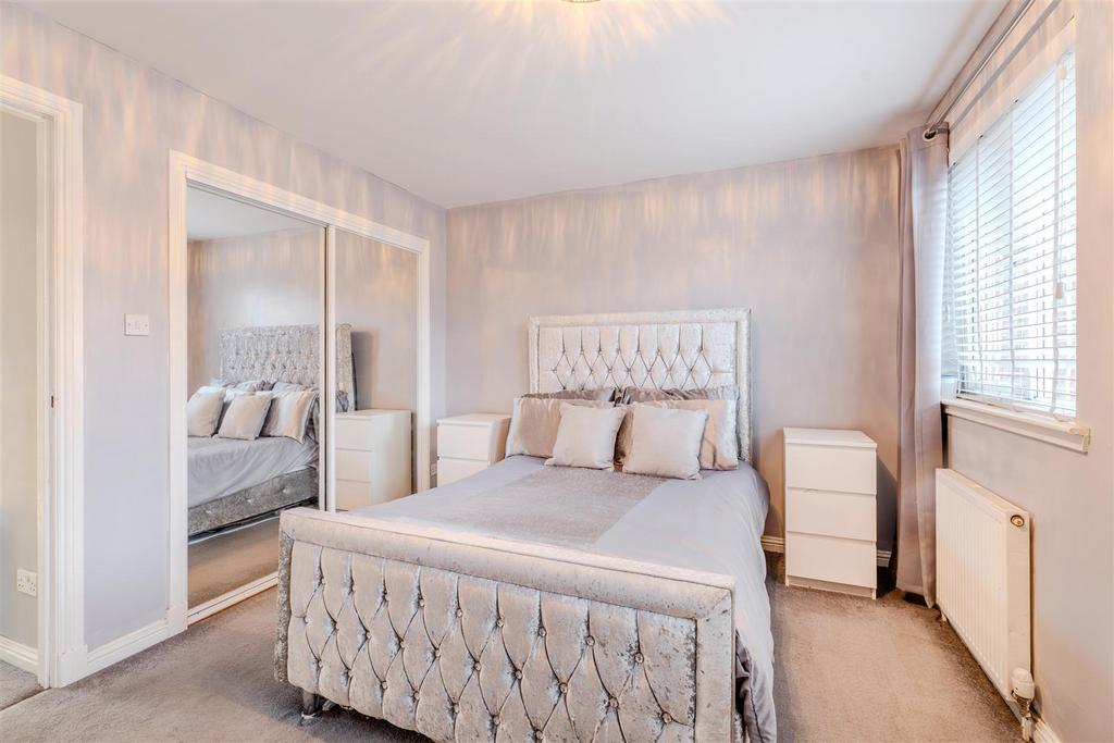 Bedroom 1-6.jpg