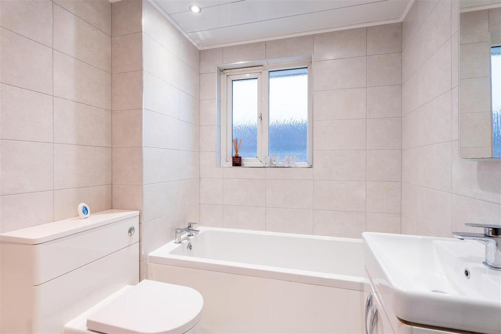 Bathroom-8.jpg