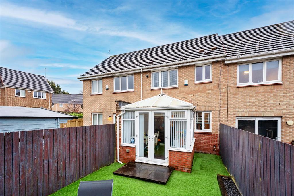 Rear Garden-4.jpg
