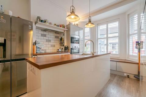 3 bedroom terraced house for sale, Barlow Road, Manchester M19