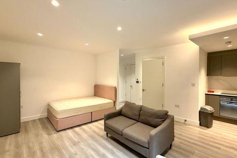 undefined, Brentford TW8