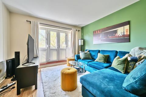 2 bedroom apartment to rent, Luscinia View, Napier Road, Reading, RG1