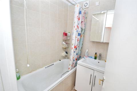 2 bedroom flat for sale, Field Road, Feltham TW14