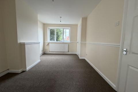 2 bedroom property to rent, Holly Rise, NEWARK, NG22