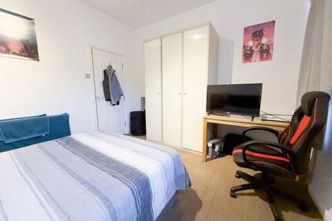 undefined, Cadogan Street, Manchester, M14