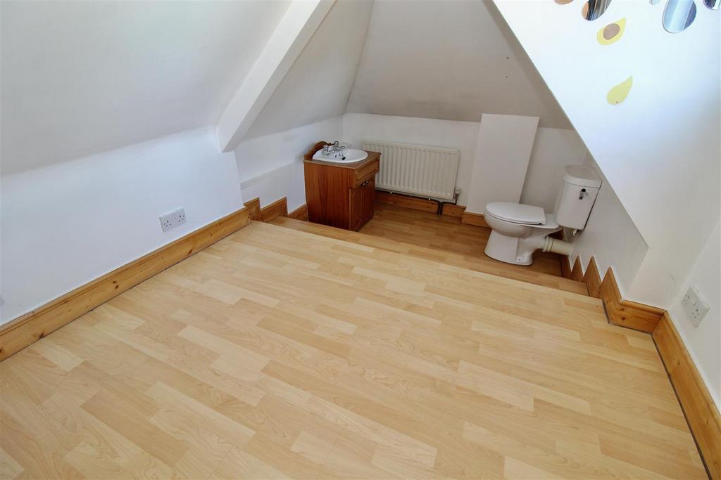 Loft Dressing Room and WC (limited headroom)