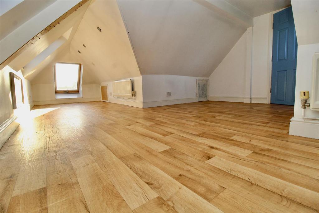 Loft Bedroom (limited head room)