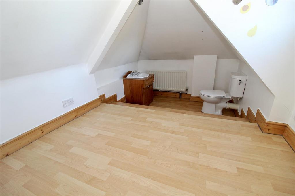Loft Dressing Room and WC (limited headroom)