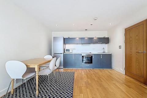 1 bedroom flat to rent, Altolusso, Bute Terrace, Cardiff City Centre, CF10