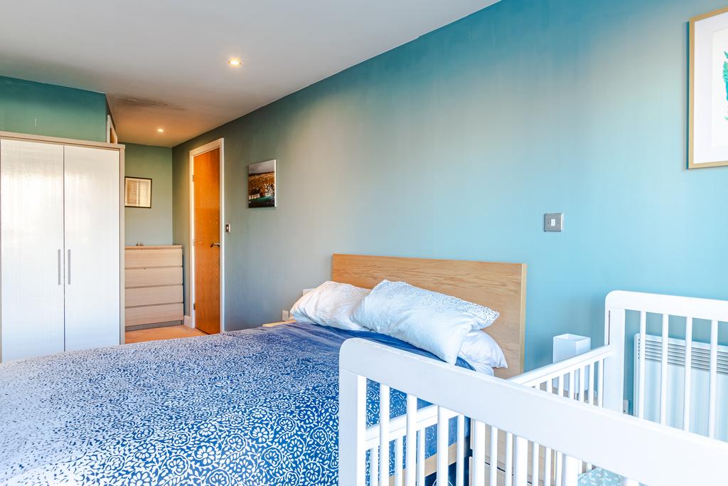 Bedroom1b