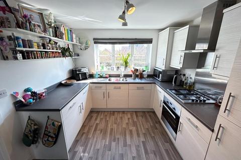 4 bedroom semi-detached house for sale, O'Donnell Road, Royal Leamington Spa