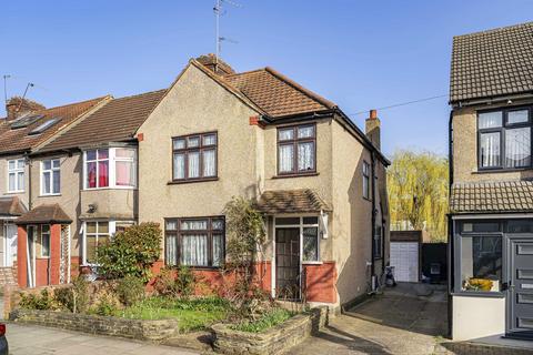 3 bedroom end of terrace house for sale, Cranleigh Gardens, Kenton, Harrow