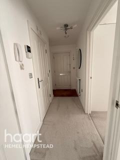 1 bedroom apartment to rent, Dunstable Road, St Albans