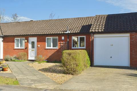 undefined, Thresher Grove, Greenleys, Milton Keynes, Buckinghamshire, MK12