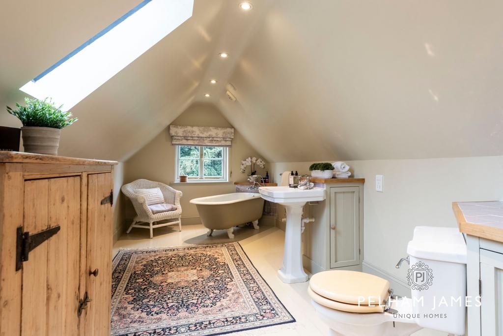 Principal En Suite, Elm House, Market Deeping