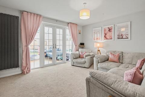 3 bedroom semi-detached house for sale, Elderfield Road, Bicester