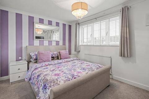 3 bedroom semi-detached house for sale, Elderfield Road, Bicester