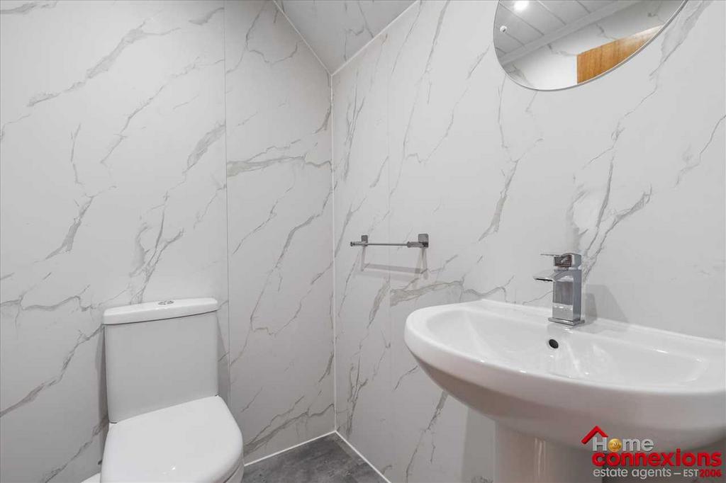 Lower Level WC
