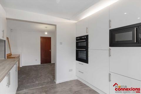 3 bedroom terraced house for sale, Clamps Terrace, St Leonards, EAST KILBRIDE