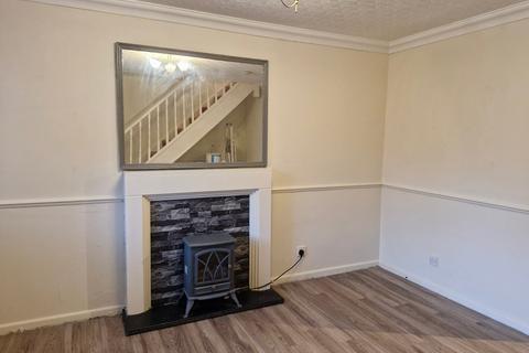 2 bedroom detached house to rent, Mortfield Gardens, BOLTON, BL1