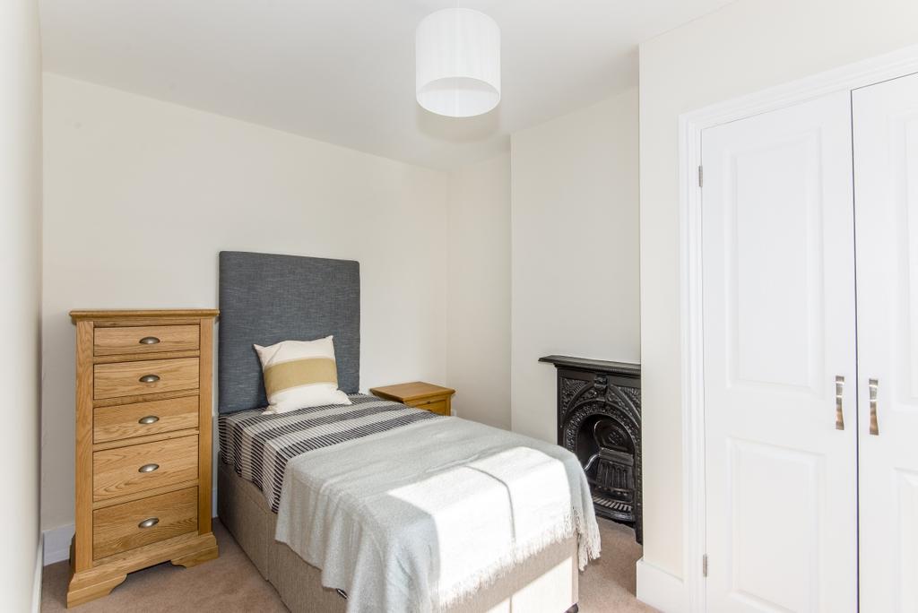 Bedroom7
