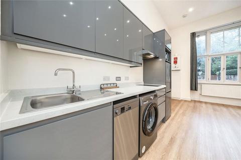 2 bedroom flat to rent, Ennismore Gardens, London SW7