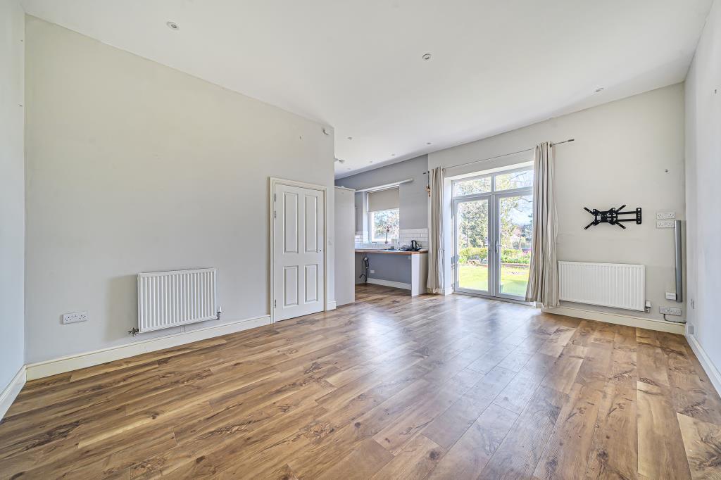 Living Area/Kitchen
