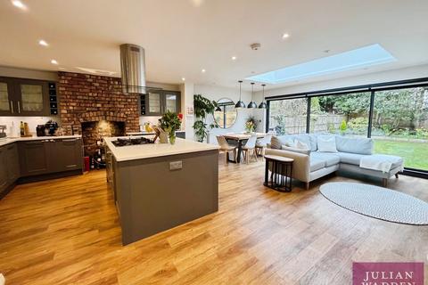 4 bedroom semi-detached house for sale, Westholme Road, Didsbury, Manchester, M20