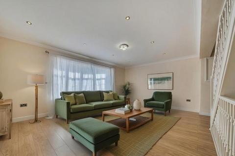 undefined, Reynard Close, Bromley, Kent, BR1