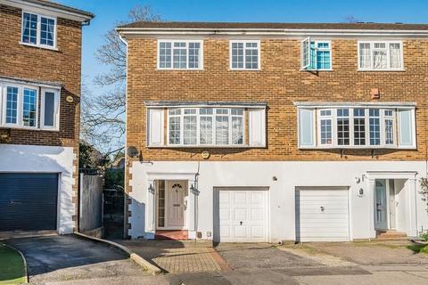 Reynard Close, Bickley, Kent, BR1