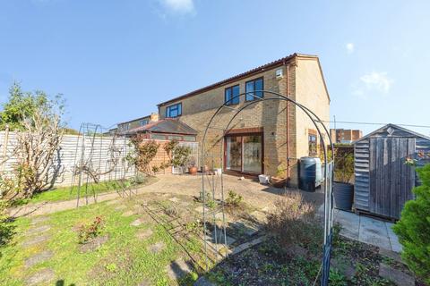 3 bedroom semi-detached house for sale, Medusa Way, Sandy, Bedfordshire, SG19
