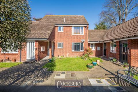 1 bedroom flat for sale, Sycamore Close, Mottingham, SE9