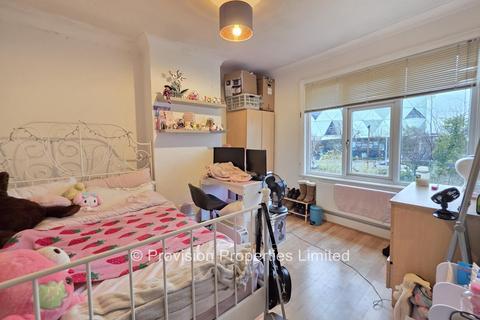 undefined, Headingley Crescent, Headingley LS6